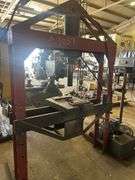 Hydraulic Press - #1057