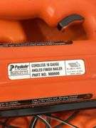 Paslode Cordless 16 Gauge Angled Finish Nailer with Case & Accessories