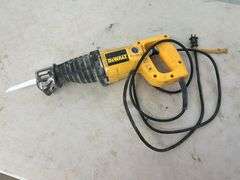 DeWalt DW304 VS Reciprocating Saw