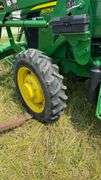 JOHN DEERE TRACTOR 5075E
