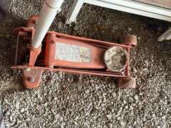 Central Hydraulics Floor Jack