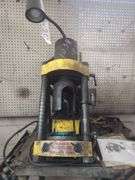 Parker Hydraulic Crimping Machine TH18-D206 on Cart with Accessories