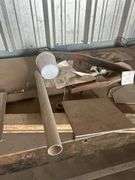 Metal Work Bench with Vise