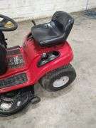 TROY BILT - LTC 42 INCH CUT RIDING LAWN MOWER - 12.5 HP BRIGGS AND STRATTON ENGINE