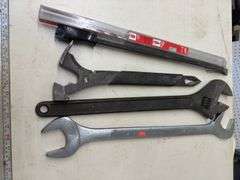 Hand Tools: Wrenches, Pry Bar, and More