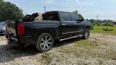 2017 CHEVROLET SILVERADO (HAS RED REBUILT TITLE)