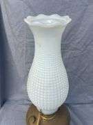 Vintage Style Hobnail Milk Glass Table Lamp
