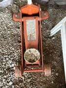 Central Hydraulics Floor Jack