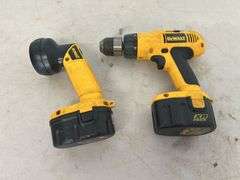 DeWalt DW991 Drill & DW906 Flashlight
