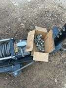 Superwinch Tiger Shark 9500 Winch with Mounting Bar and Hardware