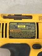 DeWalt DW991 Drill & DW906 Flashlight