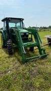 JOHN DEERE TRACTOR 5075E