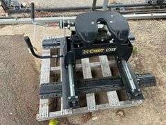 Curt Q25 5th Wheel Trailer Hitch