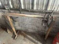 Columbian Welding Table with Clamps
