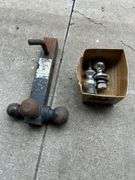 Trailer Hitch with Ball Mount and Additional Hitch Balls
