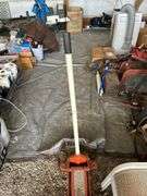 Central Hydraulics Floor Jack