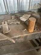 Metal Work Bench with Vise