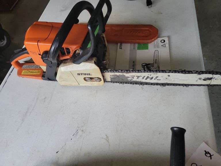 Stihl MS 250 Chainsaw image