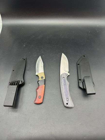 Pair of Ozark Trail Fixed Blade Knives with Sheaths