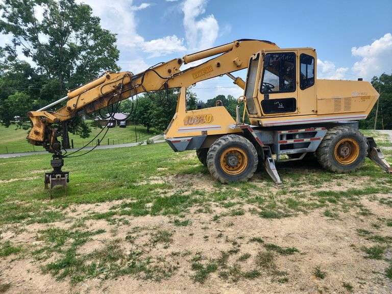 Cruz-Air Badger 1085D Log Loader