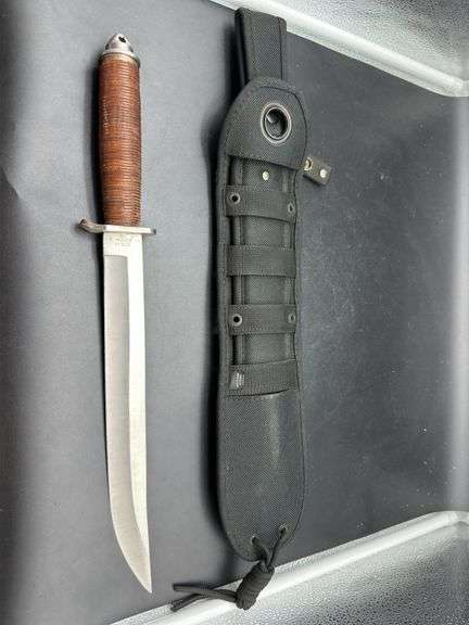 Fixed Blade Knife with Leather Handle and Sheath