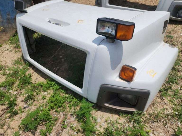 GMC C7500 Isuzu Diesel Truck Hood