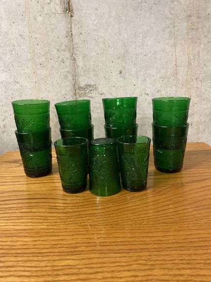 Set of 12 Emerald Green Floral Pattern Drinking Glasses