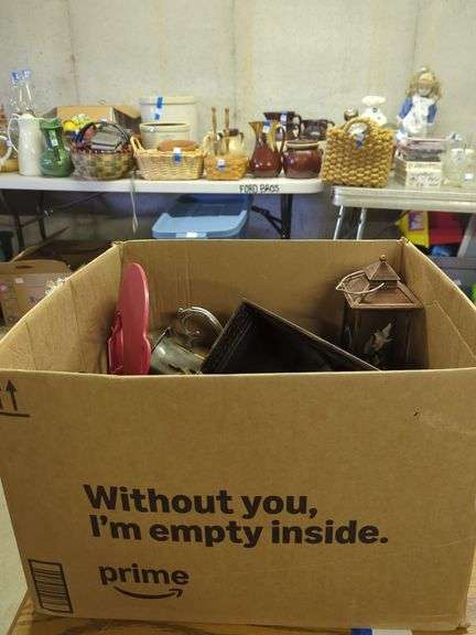 Mixed Lot of Home Decor and Collectibles