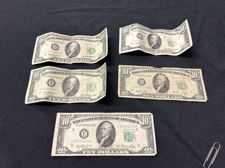 Group of Ten Dollar Bills