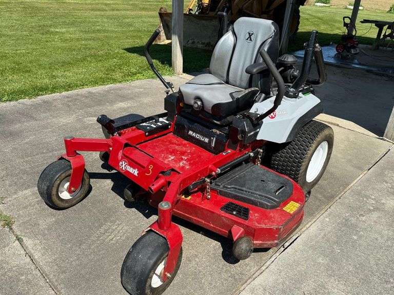 EXMARK ZERO TURN MOWER
