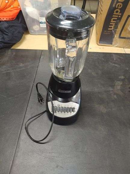 BLACK AND DECKER 10 SPEED BLENDER image