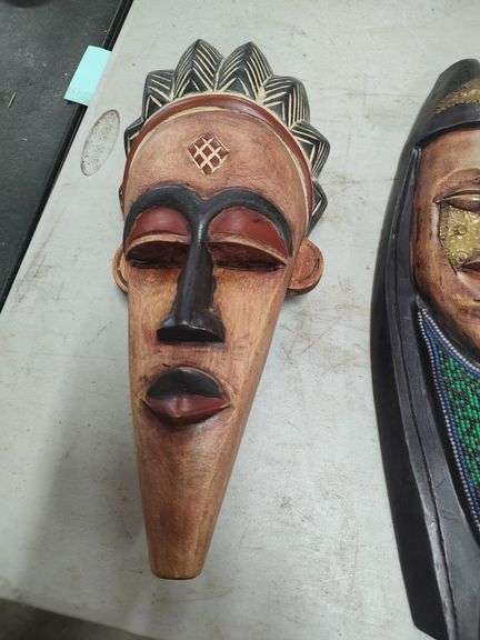 2 HANDCRAFTED AFRICAN WOOD WALL HANGING MASK