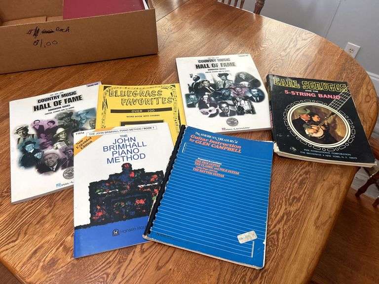 Music Instruction Book Lot - Piano, Guitar, Banjo