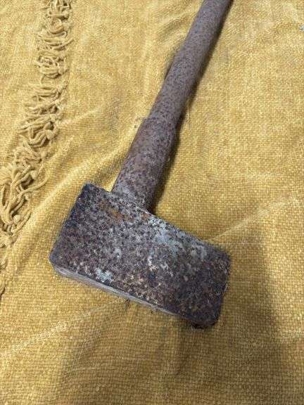 VINTAGE BUSTING AXE