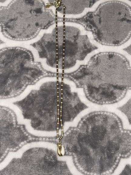 NECKLACE image