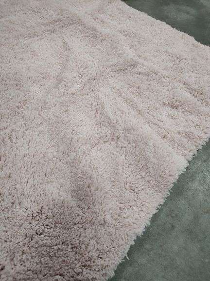 THRESHOLD PINK AREA RUG - 4 FT X 5 FT 6 INCH