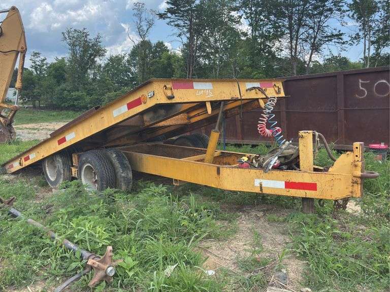 Tri-Axle Lowboy Equipment Trailer