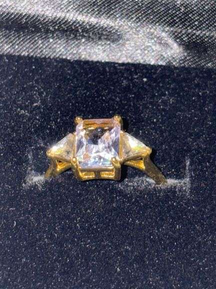 SIZE 7 ENGAGEMENT RING image