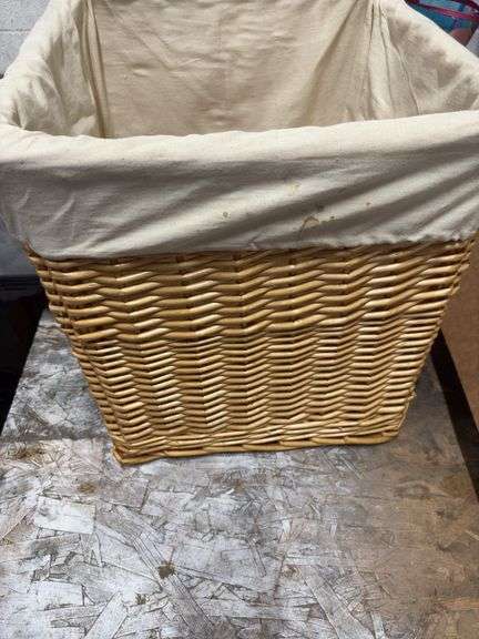 NICE LARGE BASKET image
