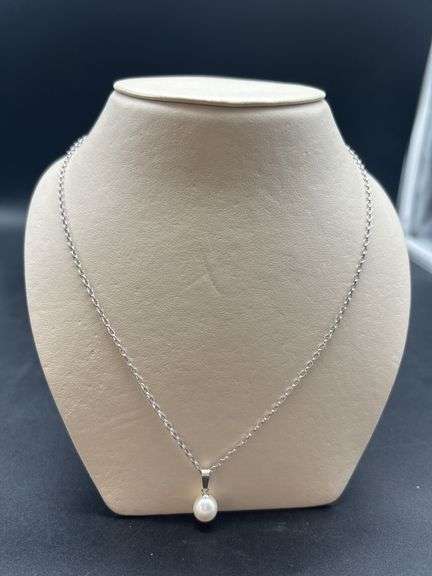 Delicate Sterling Silver Necklace with Pearl Pendant image