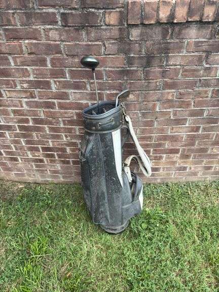 Arnold Palmer Golf Clubs and Bag image