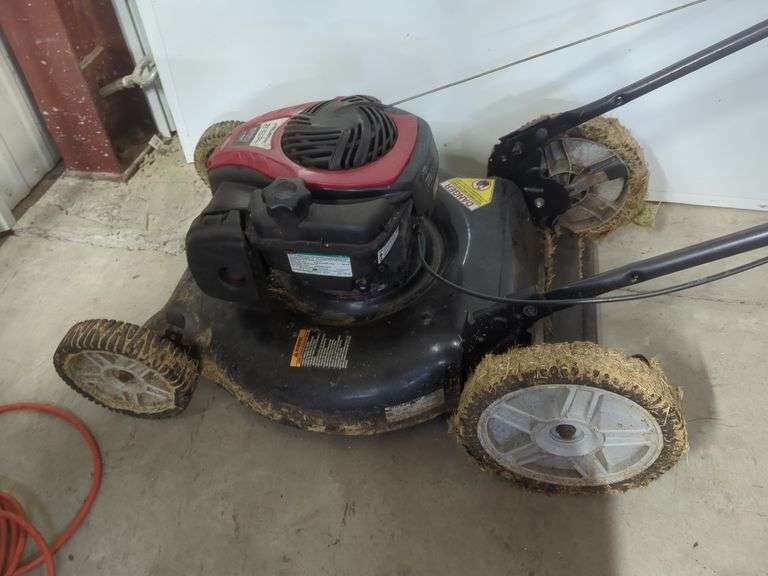 Murray 21" Walk Behind Lawn Mower with Briggs & Stratton Engine