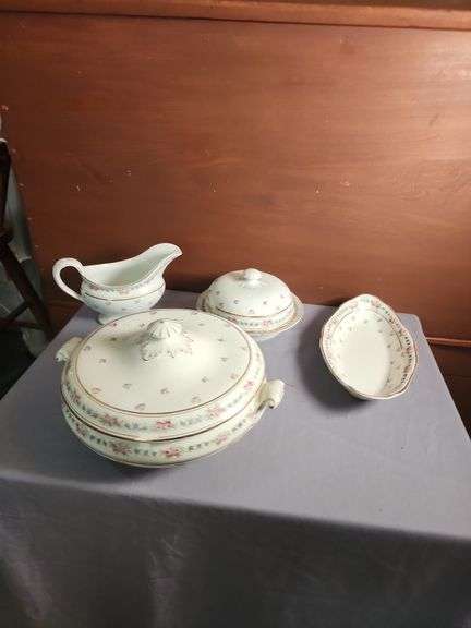 Bishop & Stonier England Floral China Set image