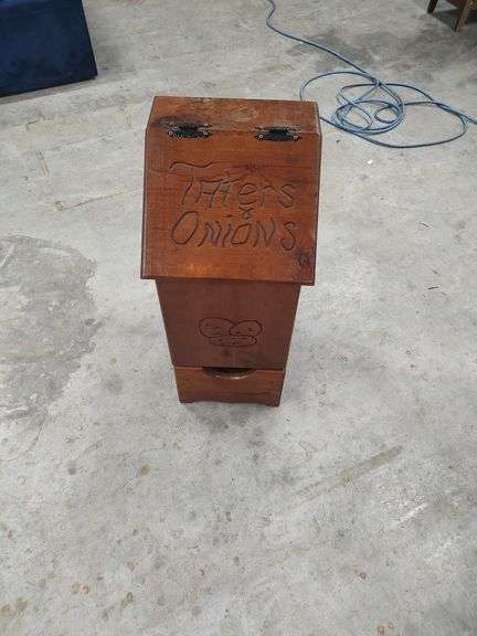 TATER AND ONION BOX