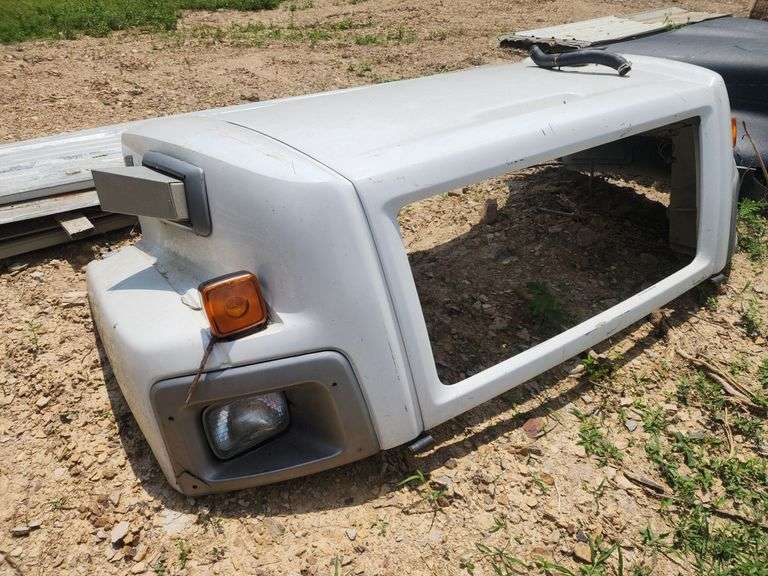 GMC C7500/Isuzu Diesel Truck Hood Assembly