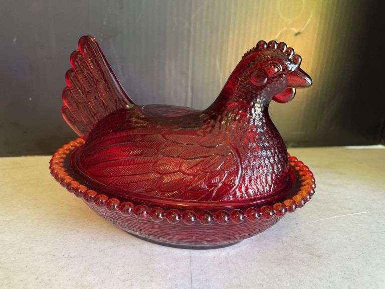 Red Glass Hen on Nest Covered Dish
