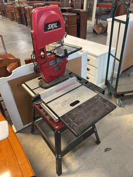 Skil 3386 9" Benchtop Band Saw & Skilsaw 10" Table Saw image