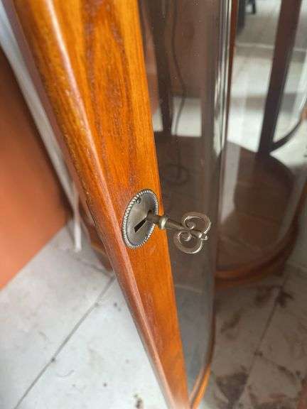 Curved Glass Display Cabinet with Key