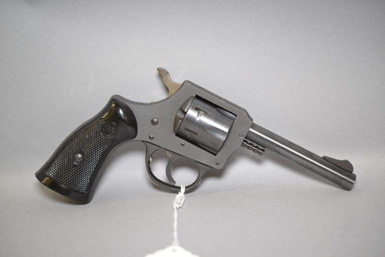 Harrington & Richardson Model 622 Double Action Revolver in .22 Long Rifle,