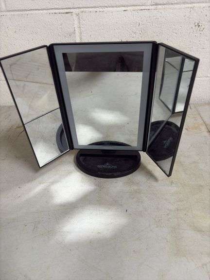 FOLD UP MAKE UP MIRROR image